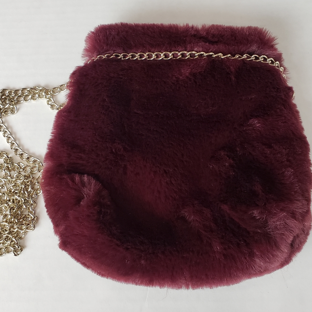 Faux fur shoulder bag - Picture 4 of 4